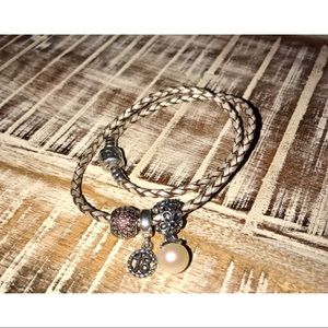 ☆ NWOT Pandora Double-Leather Bracelet WITH CHARMS